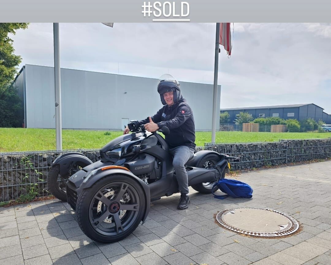 Ryker 900 STD