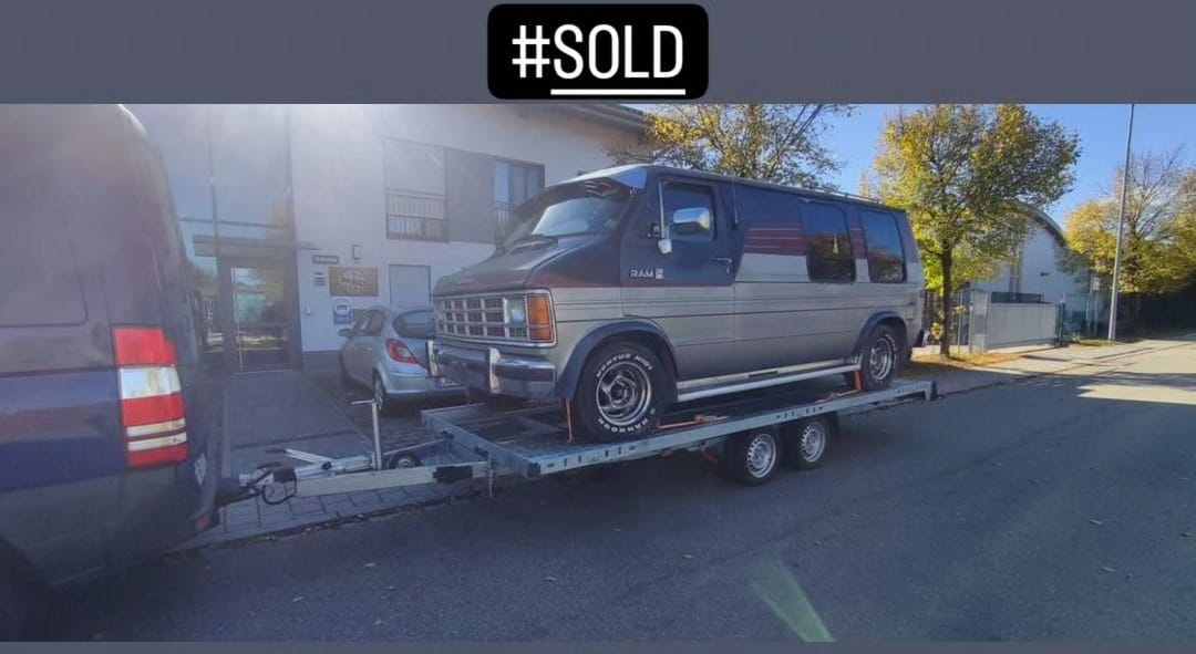 Dodge Ram Van 250