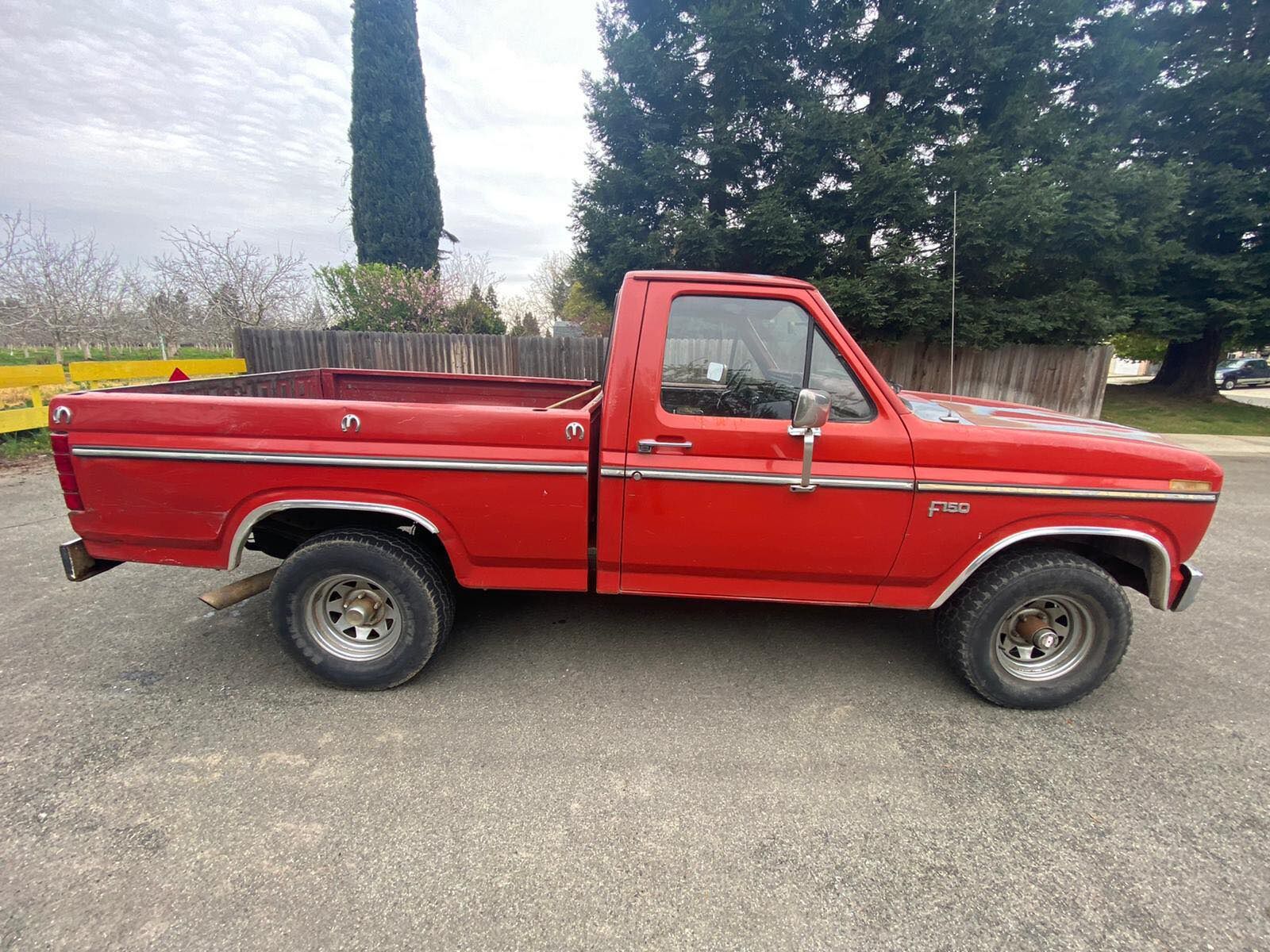 1986 Ford - SOLD 